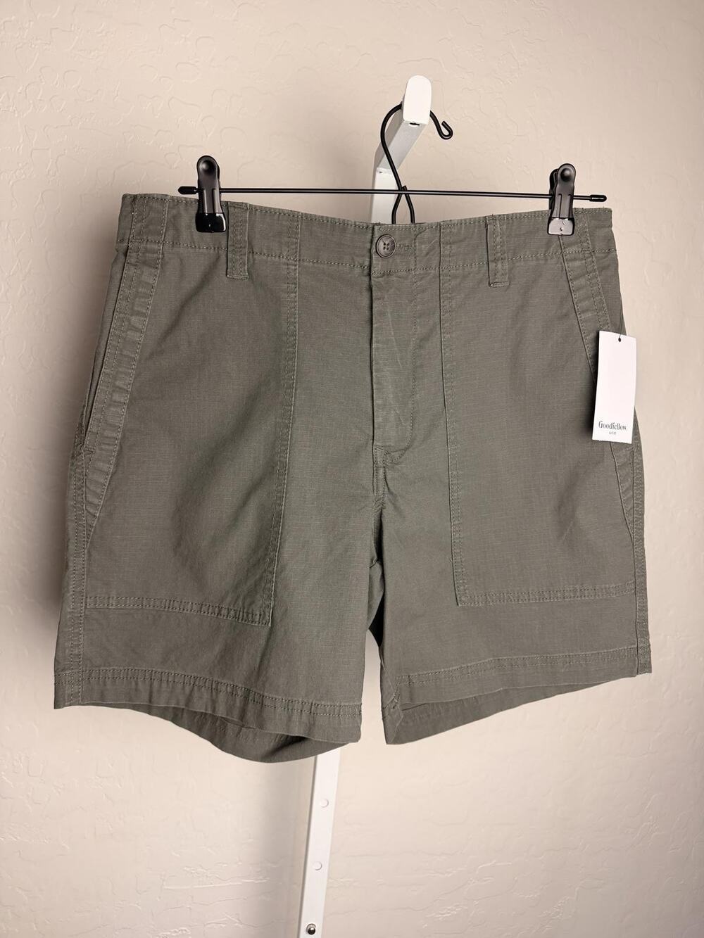 Goodfellow & Co Utility Cargo Shorts Men’s Small Olive Green Stretch NWT